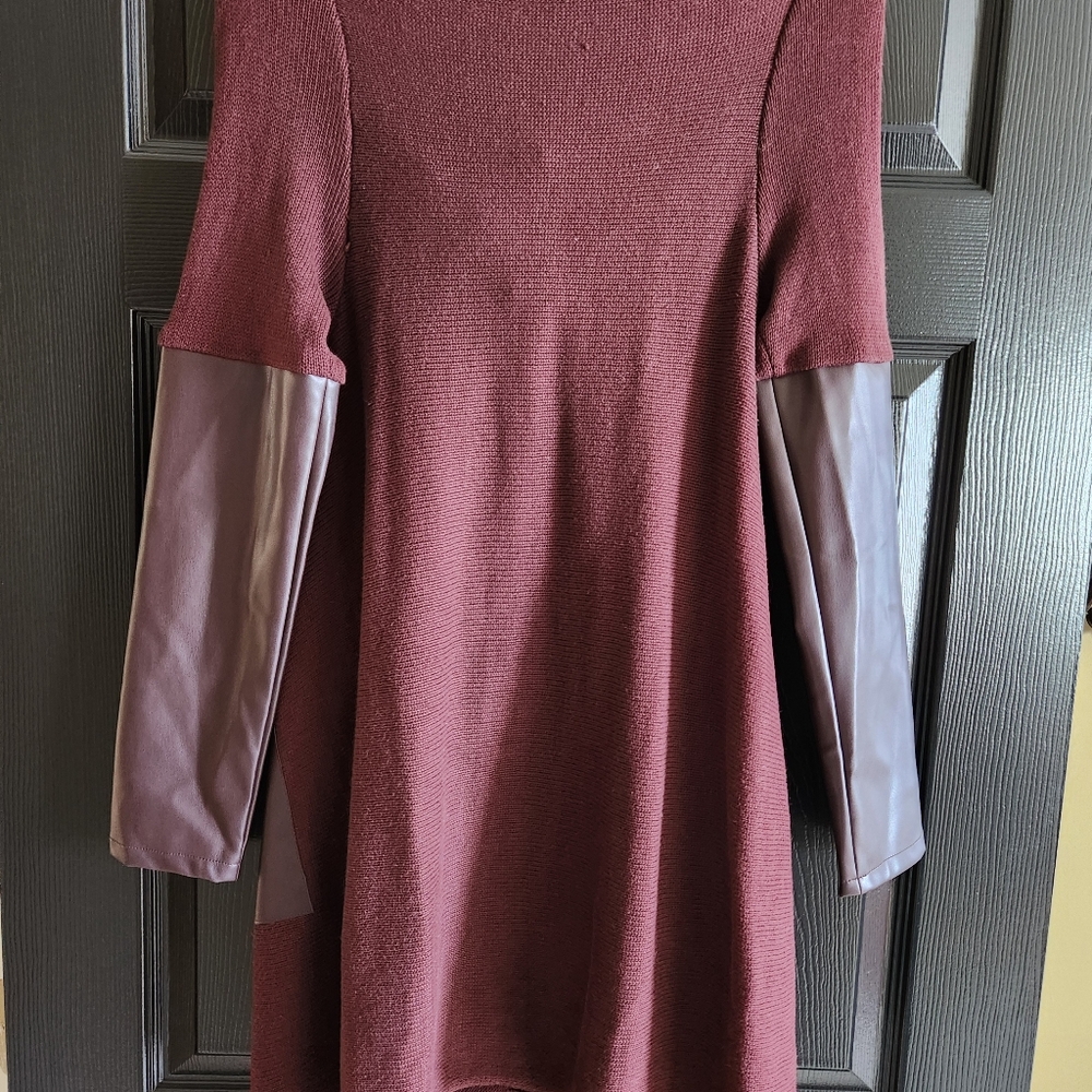 Burgundy Knit & Faux Leather Sleeve Open Front Cardigan - Small NWT - Picture 3 of 10